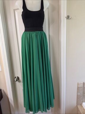 💚EMERALD GREEN, EXTRA LONG MAXI SKIRT